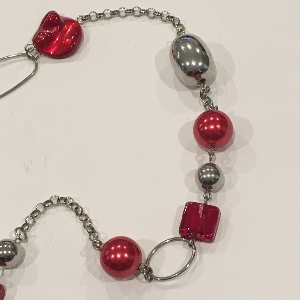 Glass, Shell, Red & Silver Necklace - Picture 5 of 6